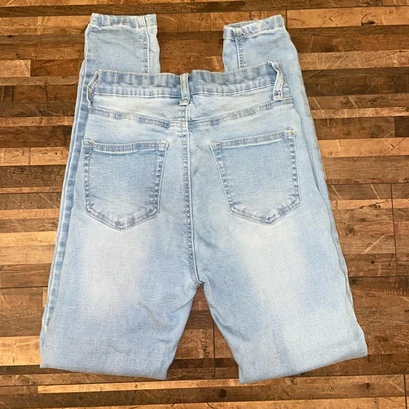 Showpo Christina Skinny Jeans in Light Wash Denim - Picture 9 of 13